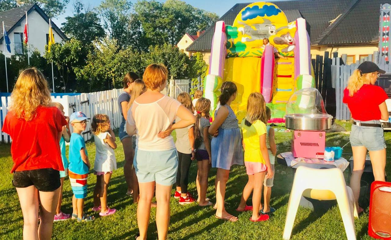 Domki I Apartamenty Caloroczne Koliber Władysławowo Exterior foto